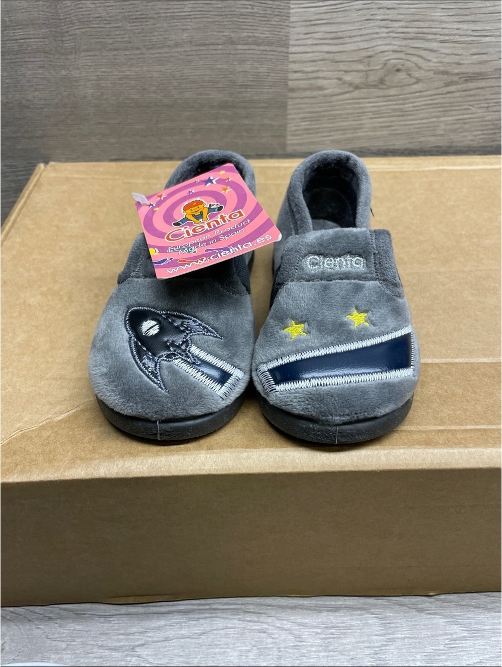 Cienta Gray Kids Rocket Slip-Ons with Navy Accent and Yellow Stars #246